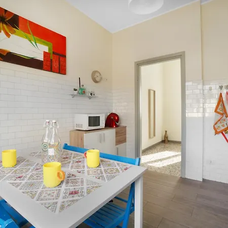 Casa A 2 Passi Dal Lago, Con Parcheggio * Angera