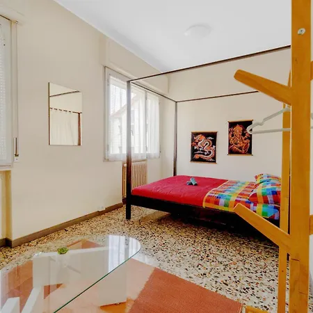 Casa A 2 Passi Dal Lago, Con Parcheggio * Angera